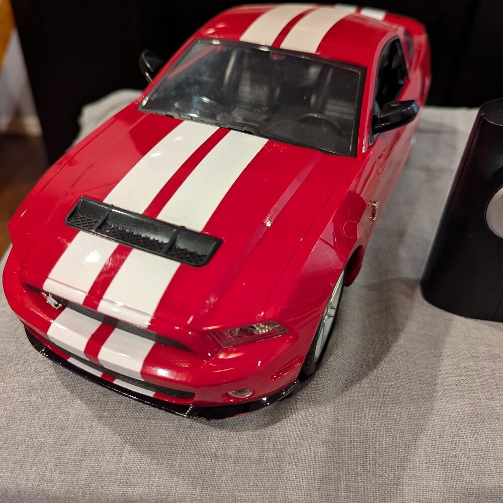 Ford Shelby GT 500 Remote Control Car with Charger